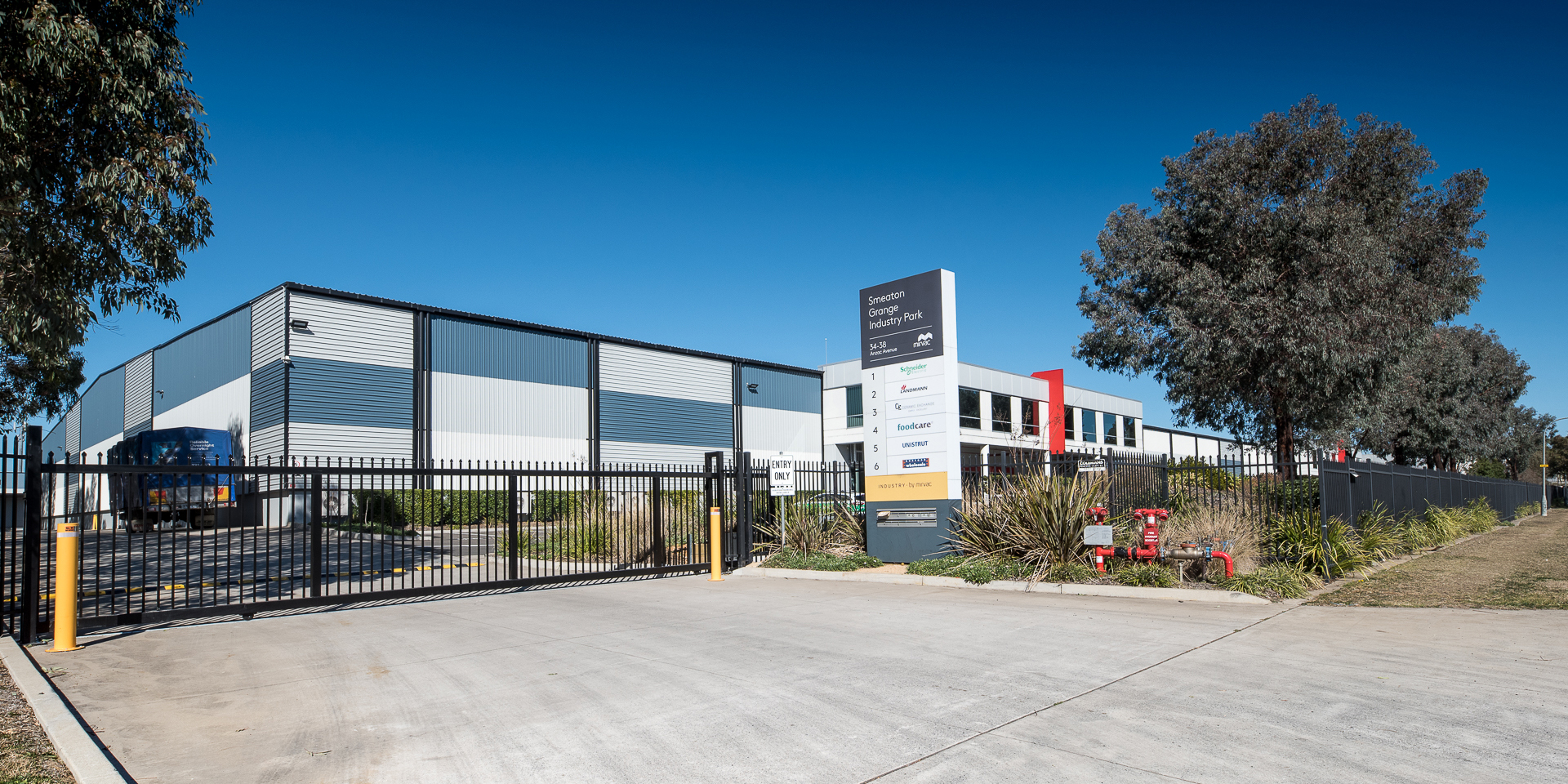 34-38 Anzac Avenue driveway