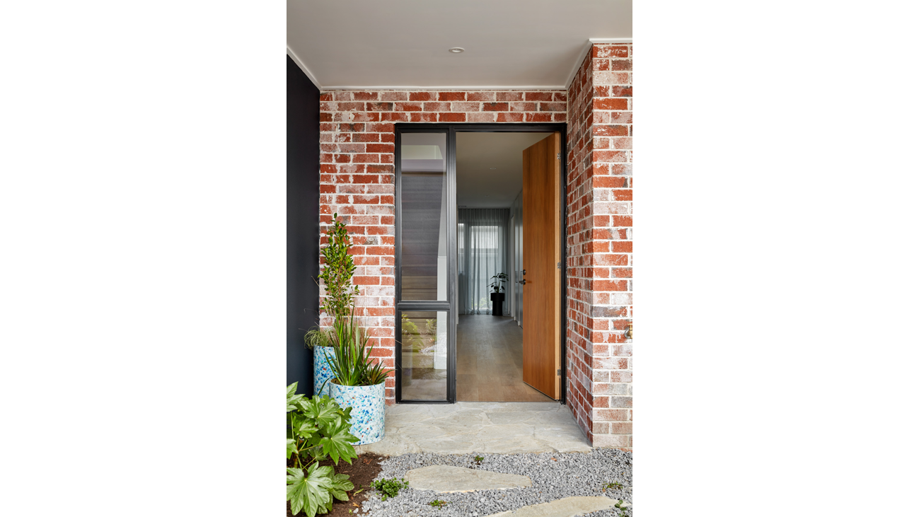 Landscaped entrance by Eckersley Garden Architecture